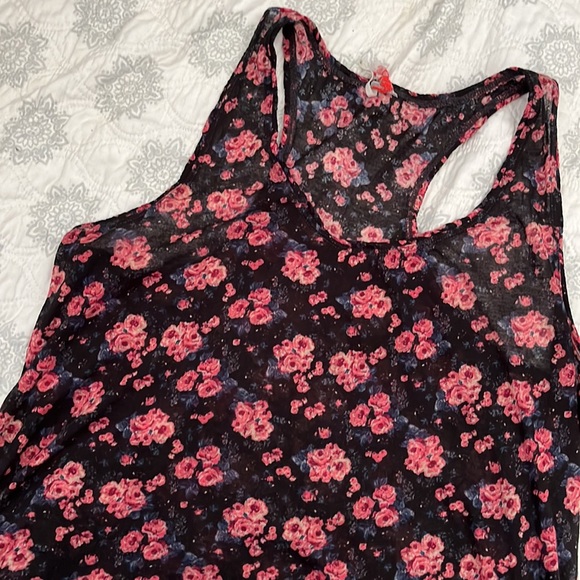 Free People Razorback floral tank top medium but stretch/oversized layering top! - Picture 5 of 7
